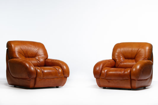 1970s Italian Mid Century Modern Plush Carmel Leather Club Chairs