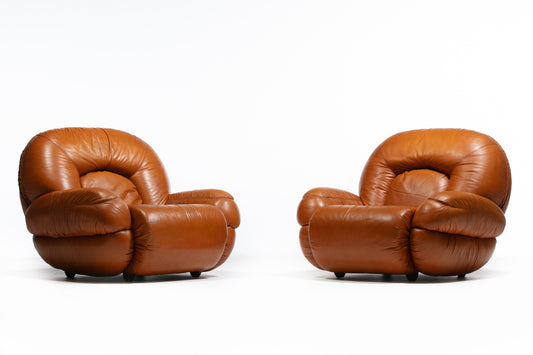 Post Modern Italian Leather Lounge Chairs in Butterscotch Carmel Leather c. 1980