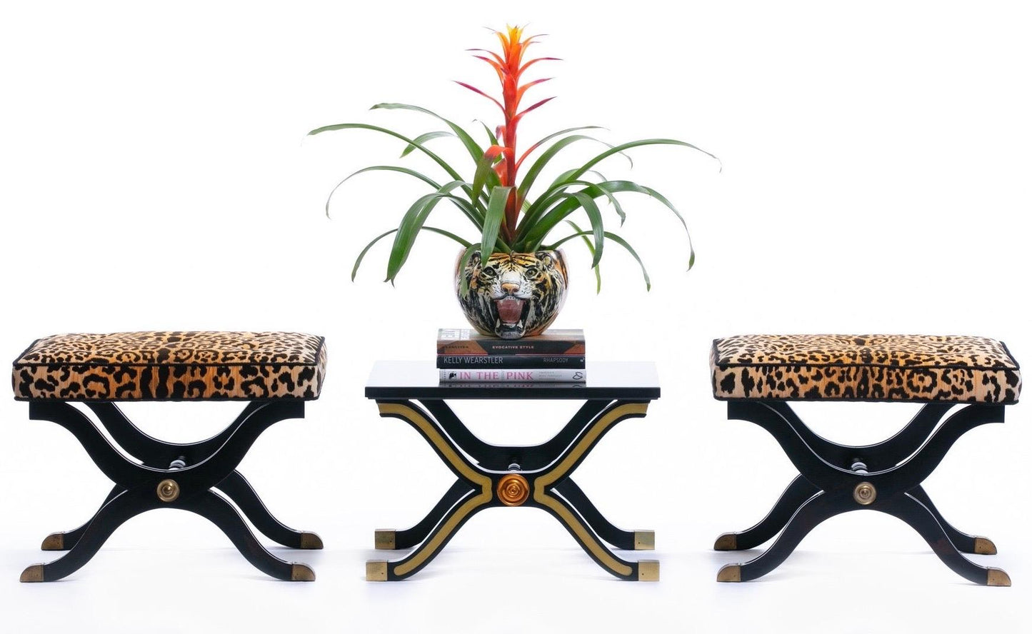 Pair of Dorothy Draper España Side Tables in Original Black and Gold Lacquer